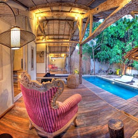 Villa Rumah Rinda กีลีตราวางัน ห้อง รูปภาพ