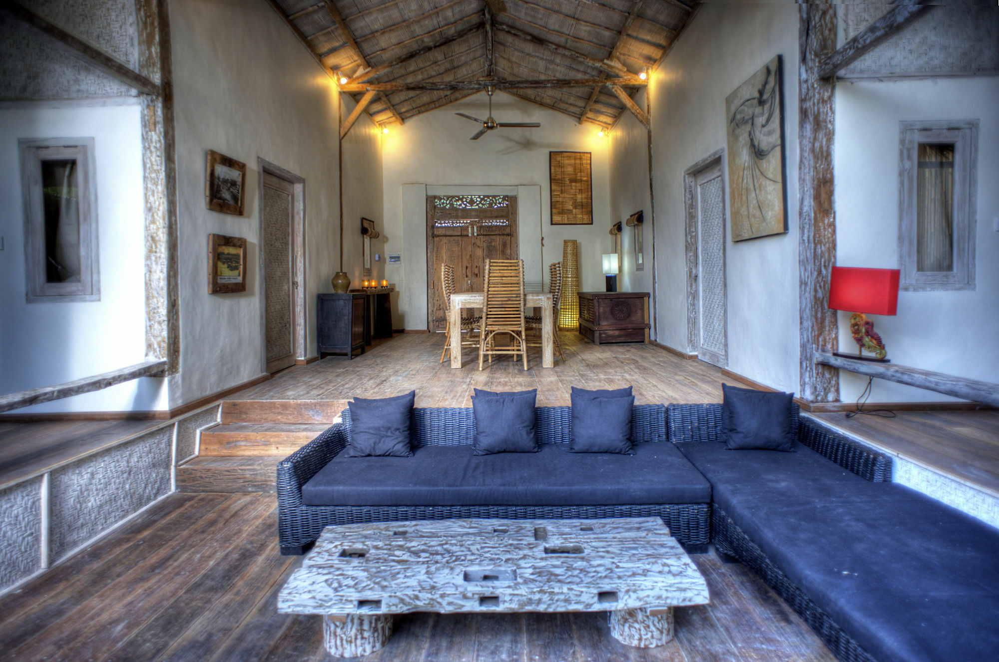 Villa Rumah Rinda กีลีตราวางัน ภายนอก รูปภาพ